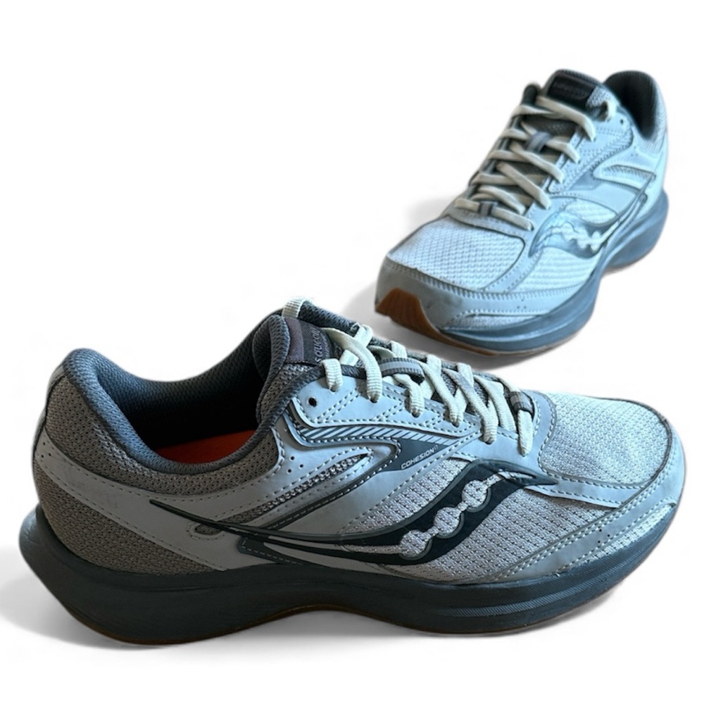 💥 SAUCONY COHESION 17 MEN’S ROAD TRACK RUN ATHLETIC SHOE SILVER GRAY SIZE: 7W